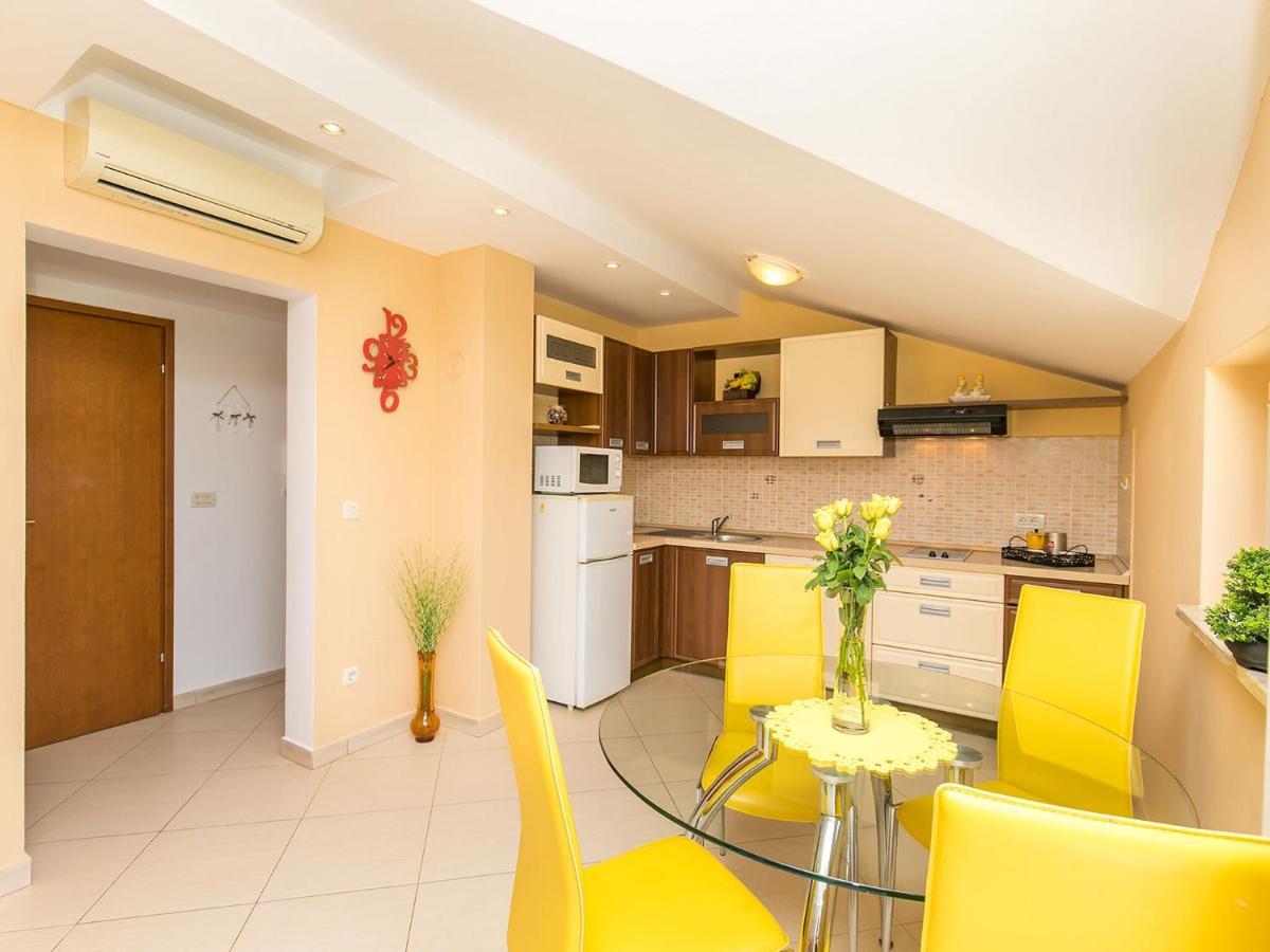 Apartment Labinjan Porec Exterior photo